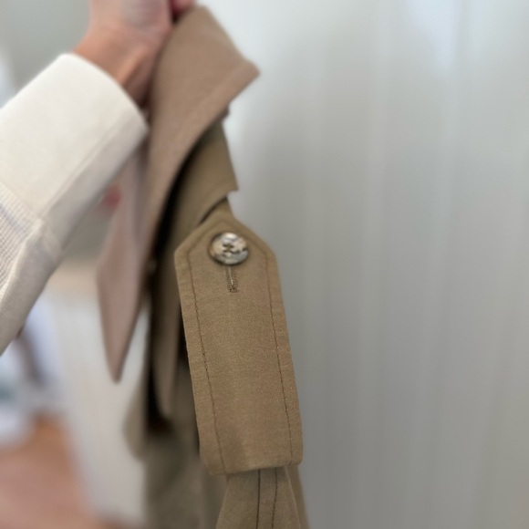 Brooks Brothers Vintage Trench Coat - Picture 9 of 9